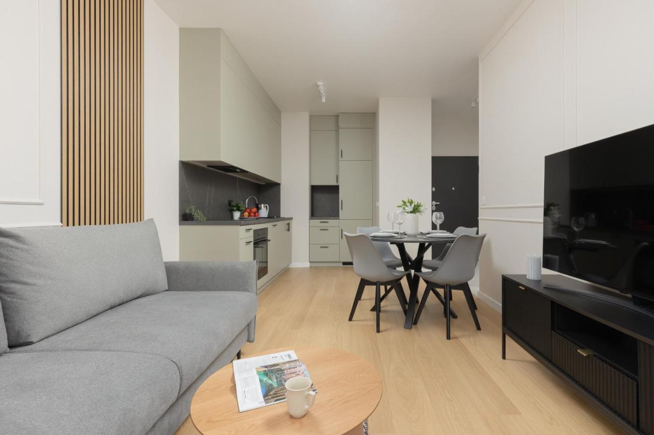 Wola Spacious Flat With Air Conditioning & Balcony By Noclegi Renters Warszawa Eksteriør bilde