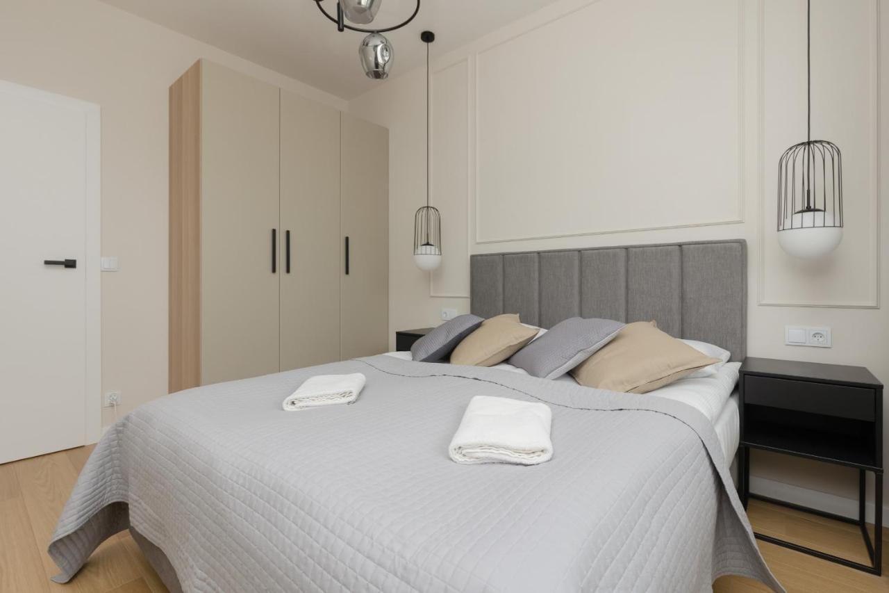 Wola Spacious Flat With Air Conditioning & Balcony By Noclegi Renters Warszawa Eksteriør bilde
