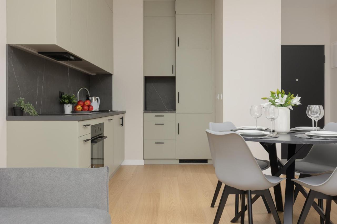 Wola Spacious Flat With Air Conditioning & Balcony By Noclegi Renters Warszawa Eksteriør bilde